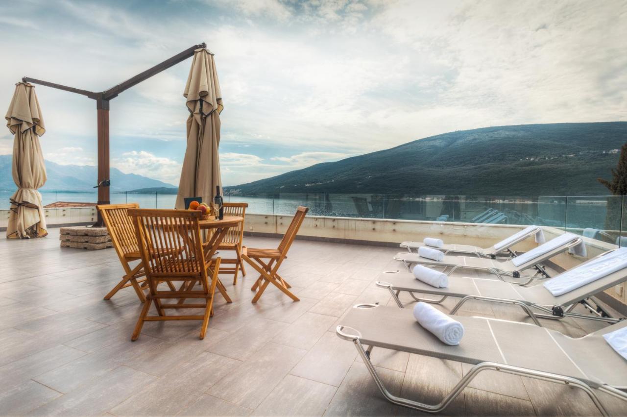 Riva Residence Thenovici Exterior photo
